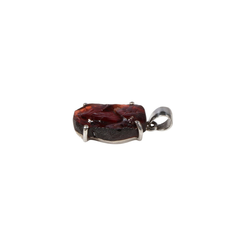 Zilveren hanger granaat ruw | ovaal gezet 1,7 x 1,2 cm