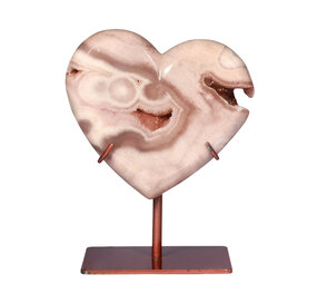 Amethist (roze) A-kwaliteit hart op standaard 11,1 x 12,7 x 3,2 cm | 670 gram