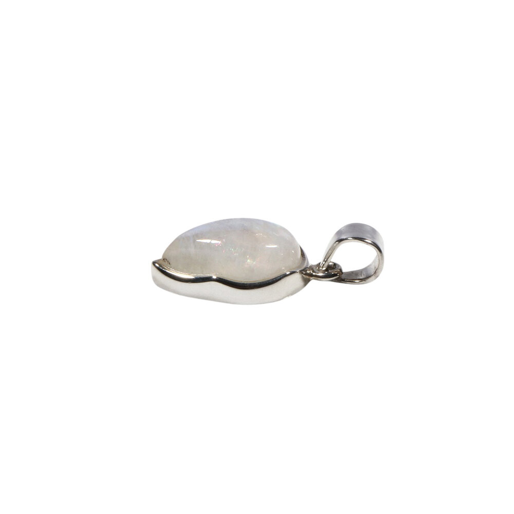Zilveren hanger maansteen (regenboog) | druppel 1,6 x 0,9 cm Zilveren hanger maansteen (regenboog) | druppel 1,6 x 0,9 cm