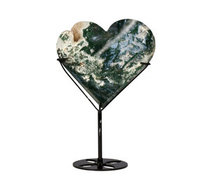 Mosagaat hart op standaard 13,6 x 13,8 x 1,2 cm | 343 gram Mosagaat hart op standaard 13,6 x 13,8 x 1,2 cm | 343 gram