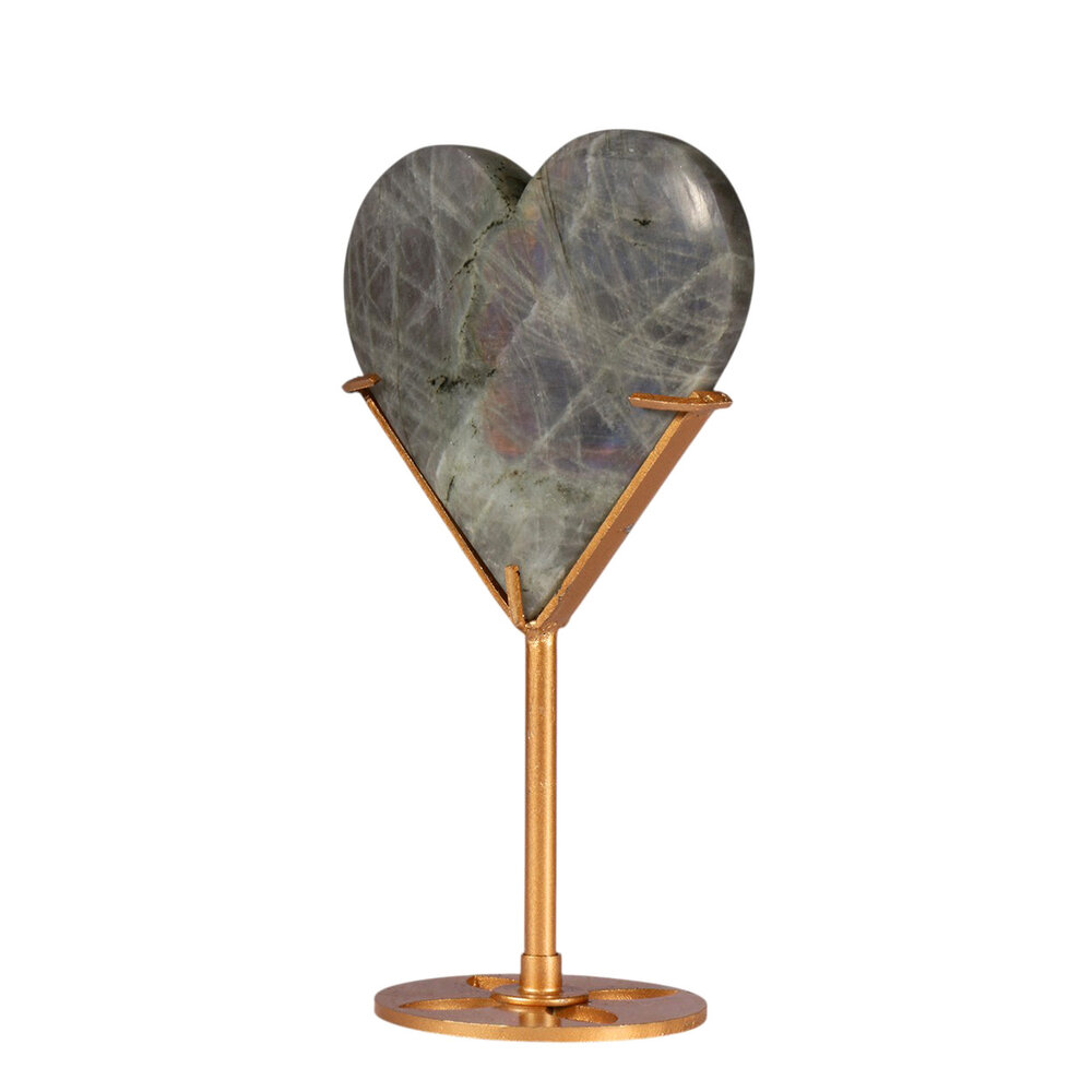 Labradoriet (paars) hart op goudkleurige standaard 8,9 x 9,6 x 1,4 cm | 247 gram Labradoriet (paars) hart op goudkleurige standaard 8,9 x 9,6 x 1,4 cm | 247 gram