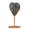 Labradoriet (paars) hart op goudkleurige standaard 12 x 12,7 x 1,9 cm | 647 gram Labradoriet (paars) hart op goudkleurige standaard 12 x 12,7 x 1,9 cm | 647 gram