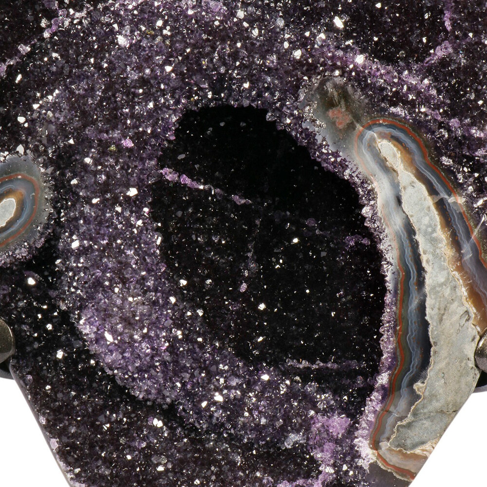 Amethist (galaxy) cluster A-kwaliteit op standaard 17,4 x 14 x 4,8 cm | 1,96 kg Amethist (galaxy) cluster A-kwaliteit op standaard 17,4 x 14 x 4,8 cm | 1,96 kg
