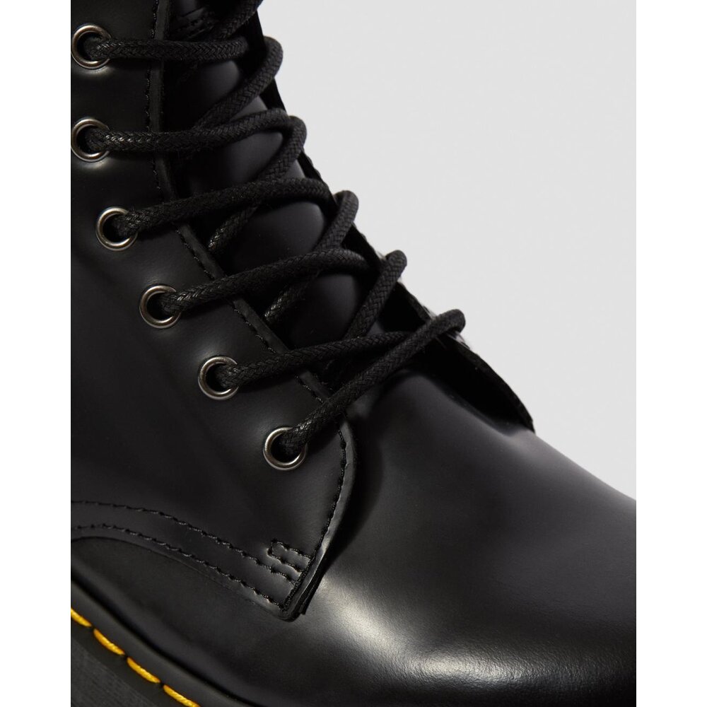 Dr. Martens Jadon Smooth Black