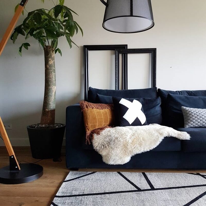 Hailey 25 - Schöner Teppich mit geometrischem Design in Steingrau/Schwarz