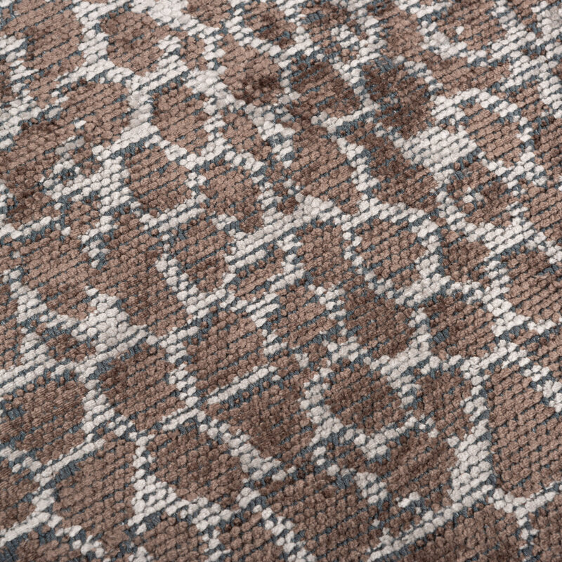 Snake 18 - Velours Teppich in Taupe/Braun