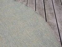 Barra 53 - Runder Outdoor Teppich in natürliches Grün