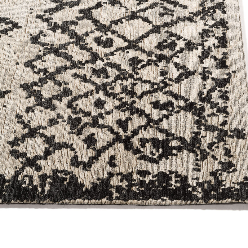 Tova 21 - Niederflorteppich mit asymmetrischem Muster