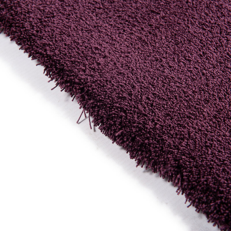 Velvet Touch 48 - Berry Noir in Konturform