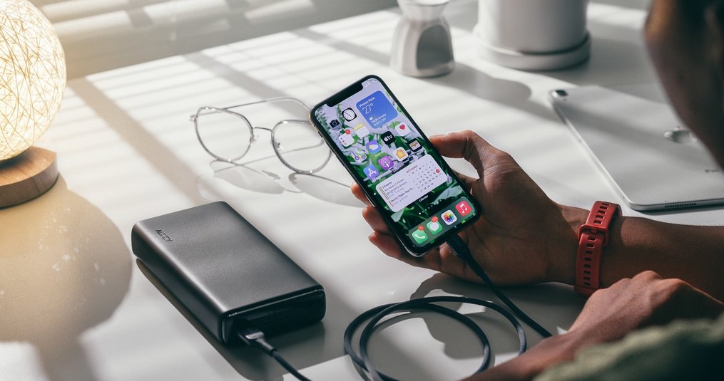 Het verschil in Fast Charging oplaad protocollen uitgelegd (PD, PPS, QC, SFC, AFC en meer)