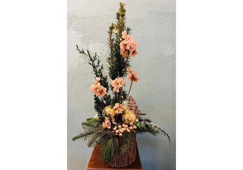 Goud/Oranje Kerststuk Hoog