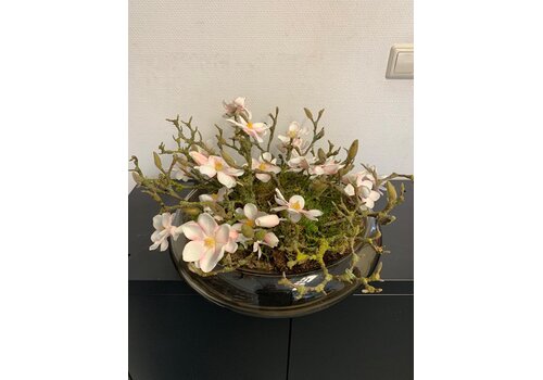 Magnolia Bloemstuk in Glazen Schaal
