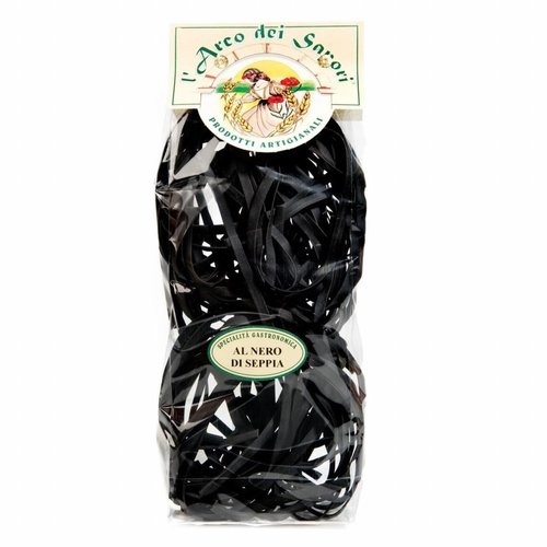 Tagliatelli nero di seppia (Tagliatelli with squid ink) 250 g 