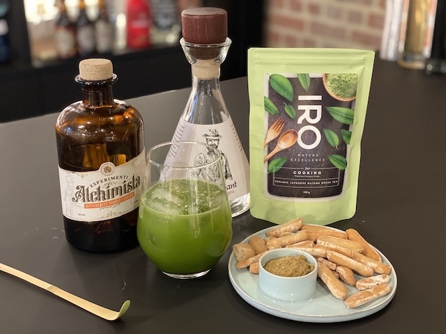 Apero: Matcha Margarita Cocktail + Hapje