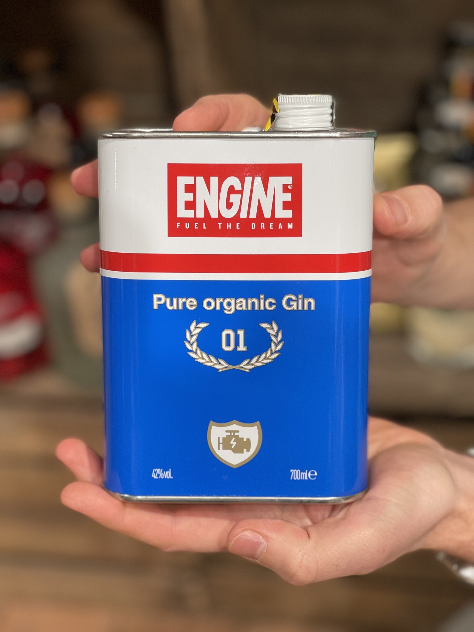 Engine Gin BIO 70 cl - Celebrating Taste