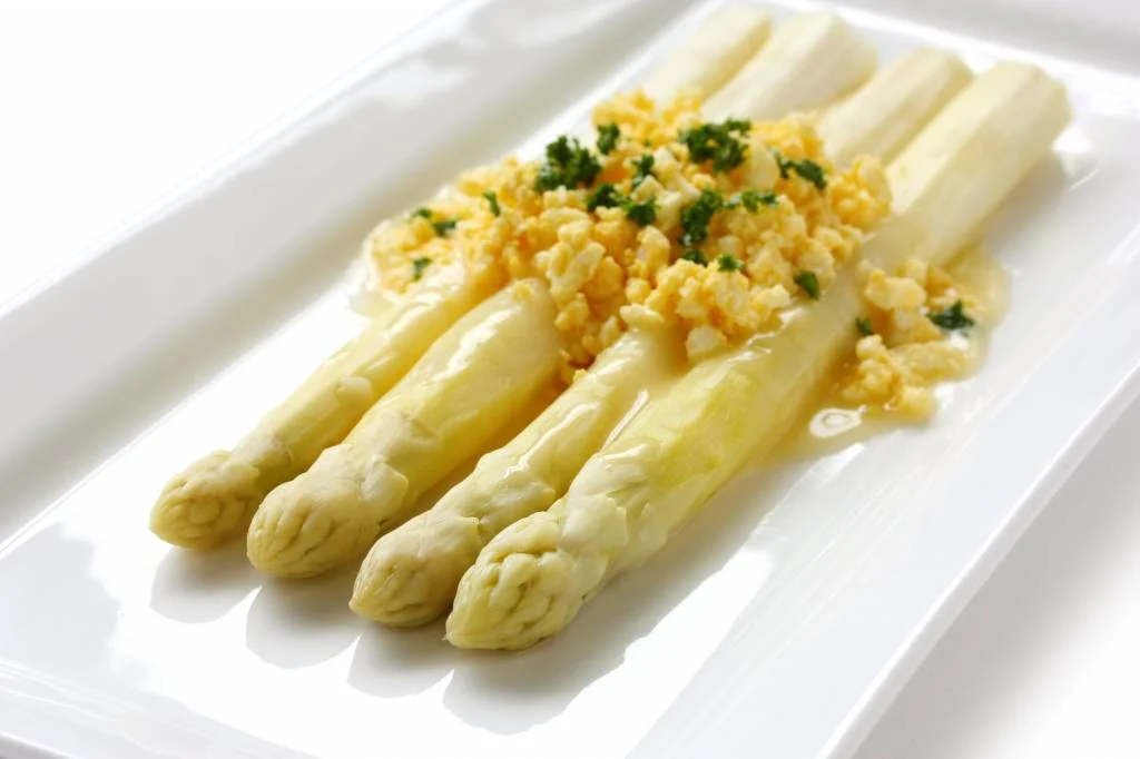 Spargel à la flamande. Aber nur etwas anders.