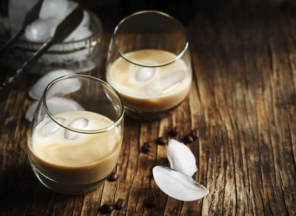 Machen Sie Ihre eigenen Baileys (Irish Cream)