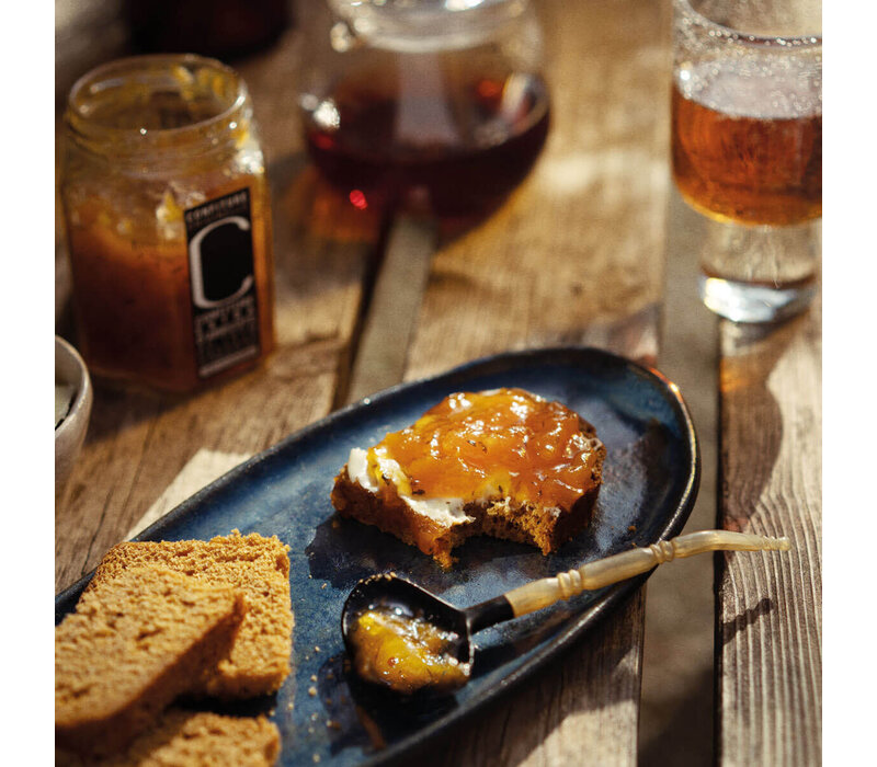 Fine apricot jam with wild thyme 323 g