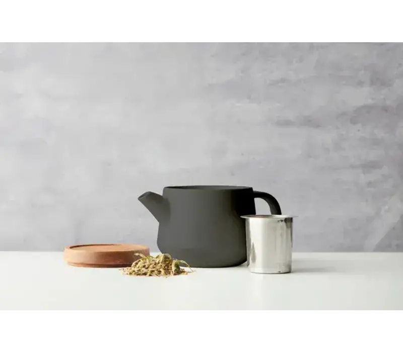 Black earthenware teapot with acacia lid 600 ml