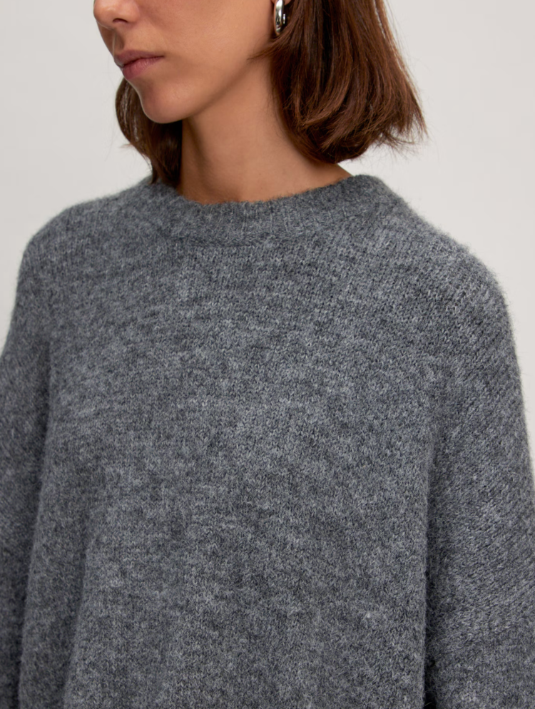 Oversize Ulva Knit Flower