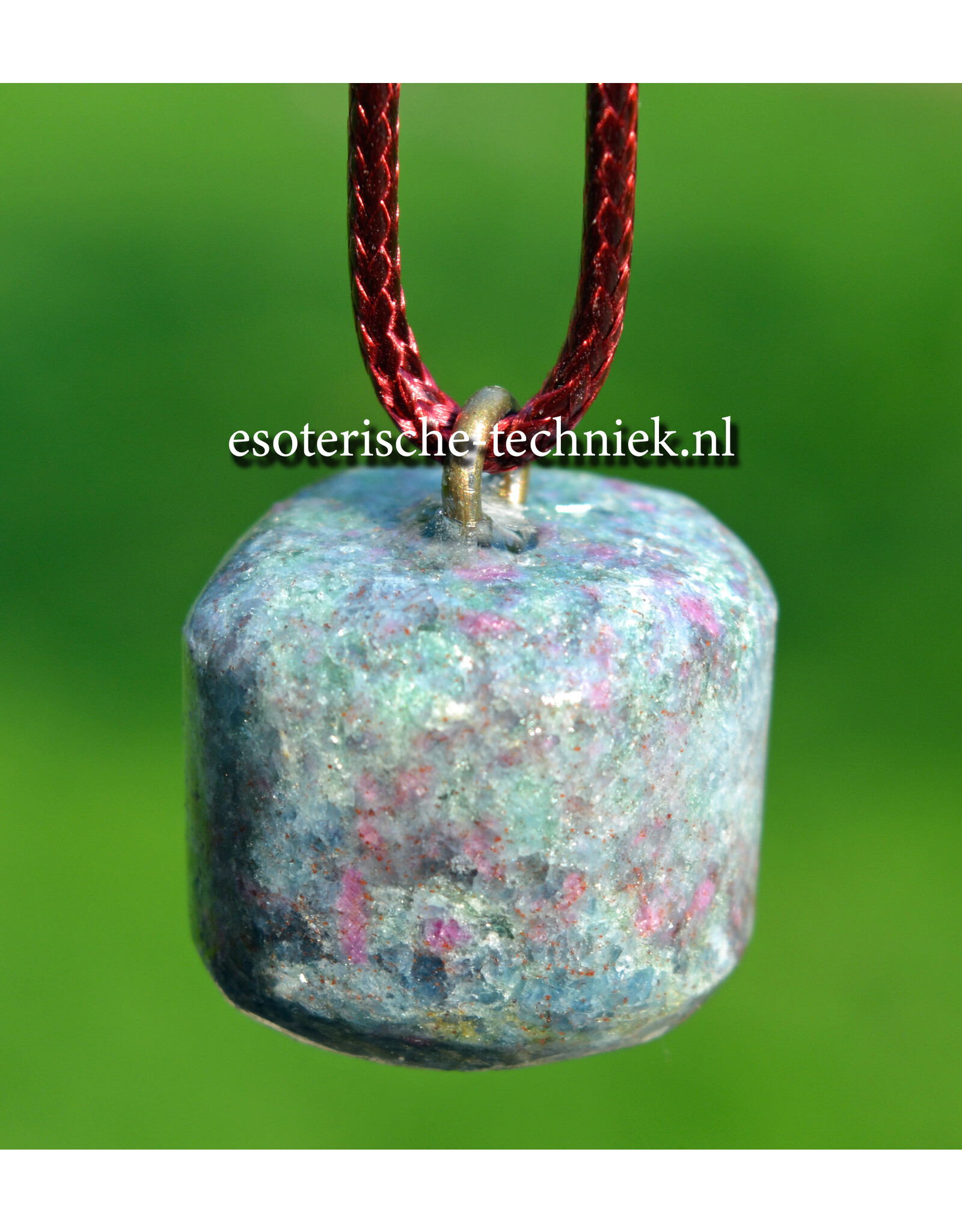 Orgone Orgonite edelsteen hanger Robijn in Kyaniet