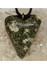 Orgone Orgonite hanger Preseli Bluestone / Stonehenge steen