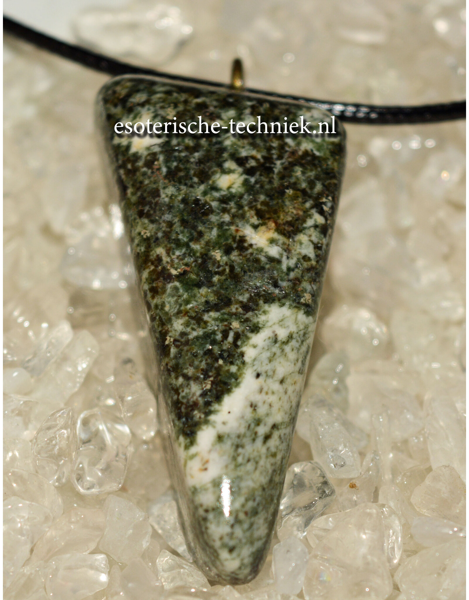 Orgone Orgonite hanger Preseli Bluestone / Stonehenge steen