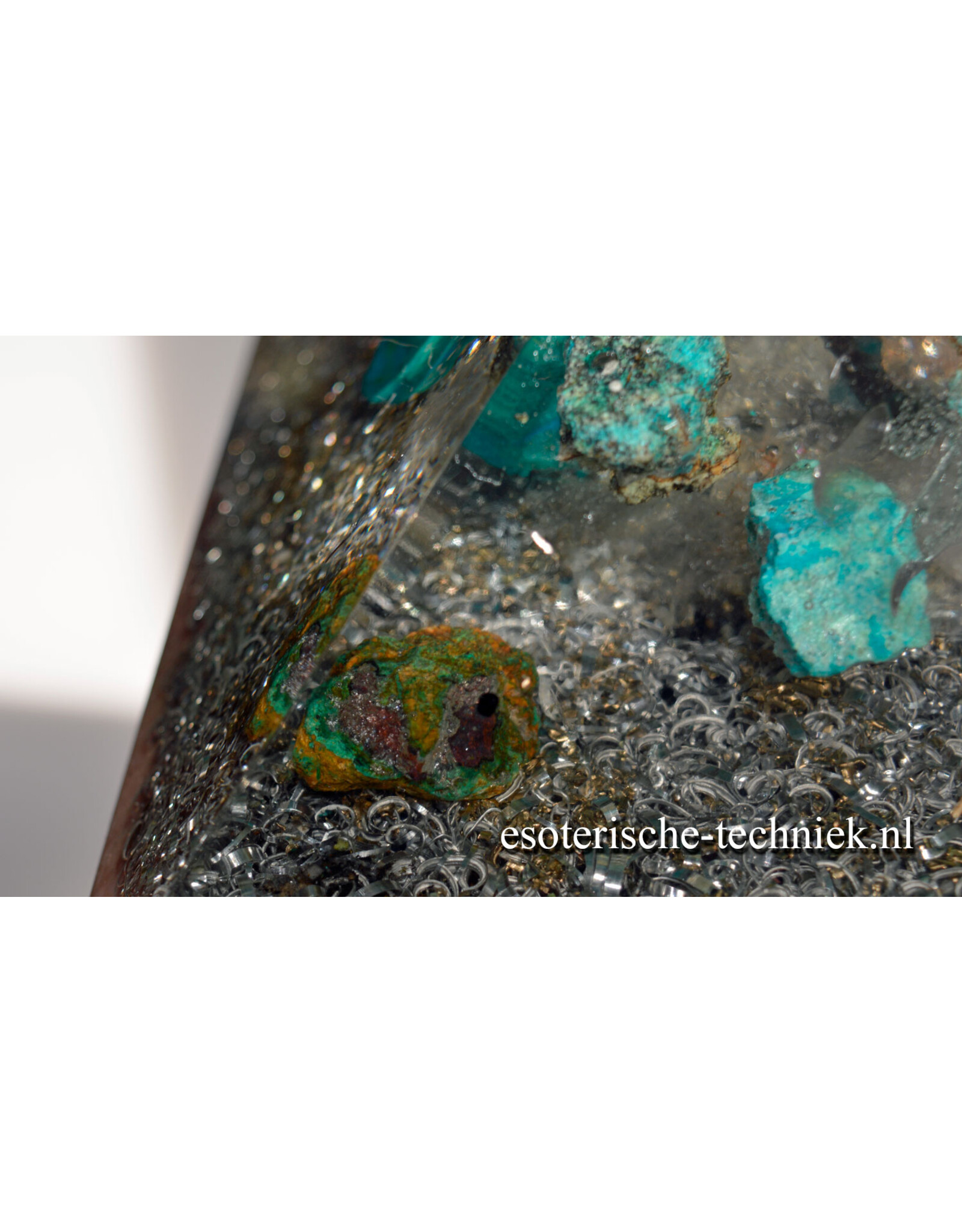 Orgone Orgonite piramide Serpierite, Cupriet, Chrysocolla