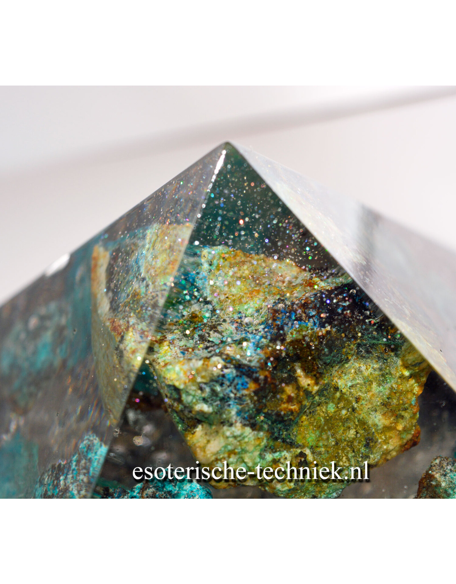 Orgone Orgonite piramide Serpierite, Cupriet, Chrysocolla