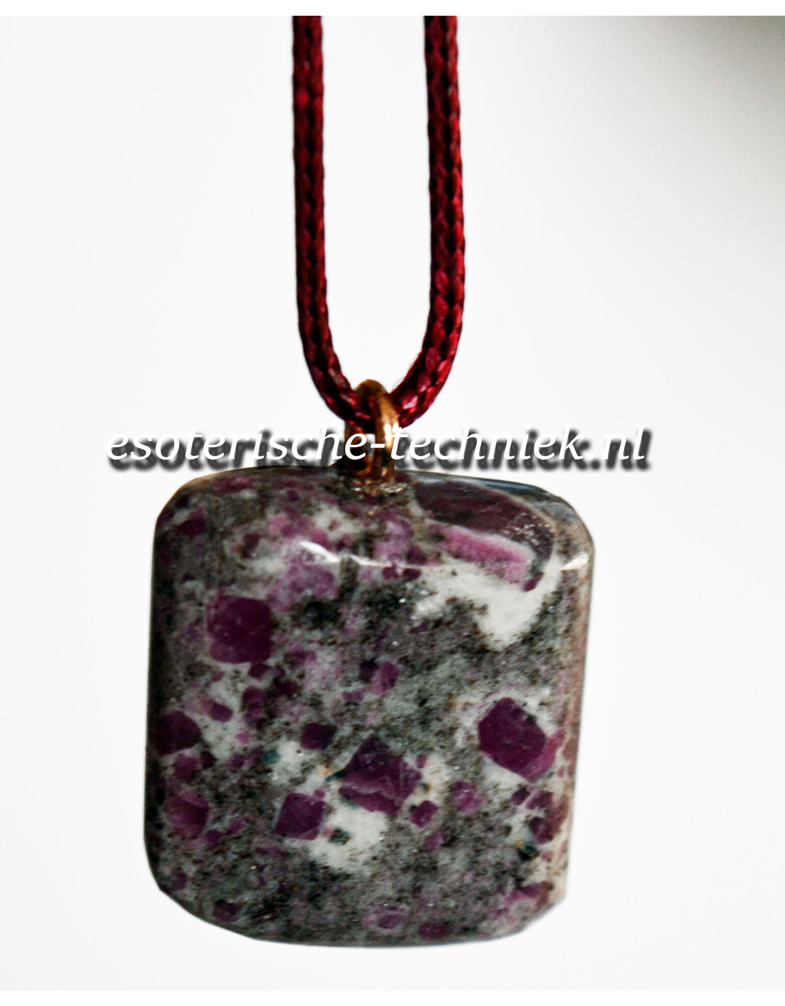 Orgonite Robijn in Cordieriet  hanger