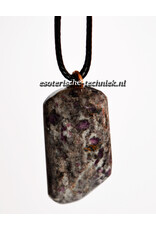 Orgonite Robijn in Cordieriet  hanger