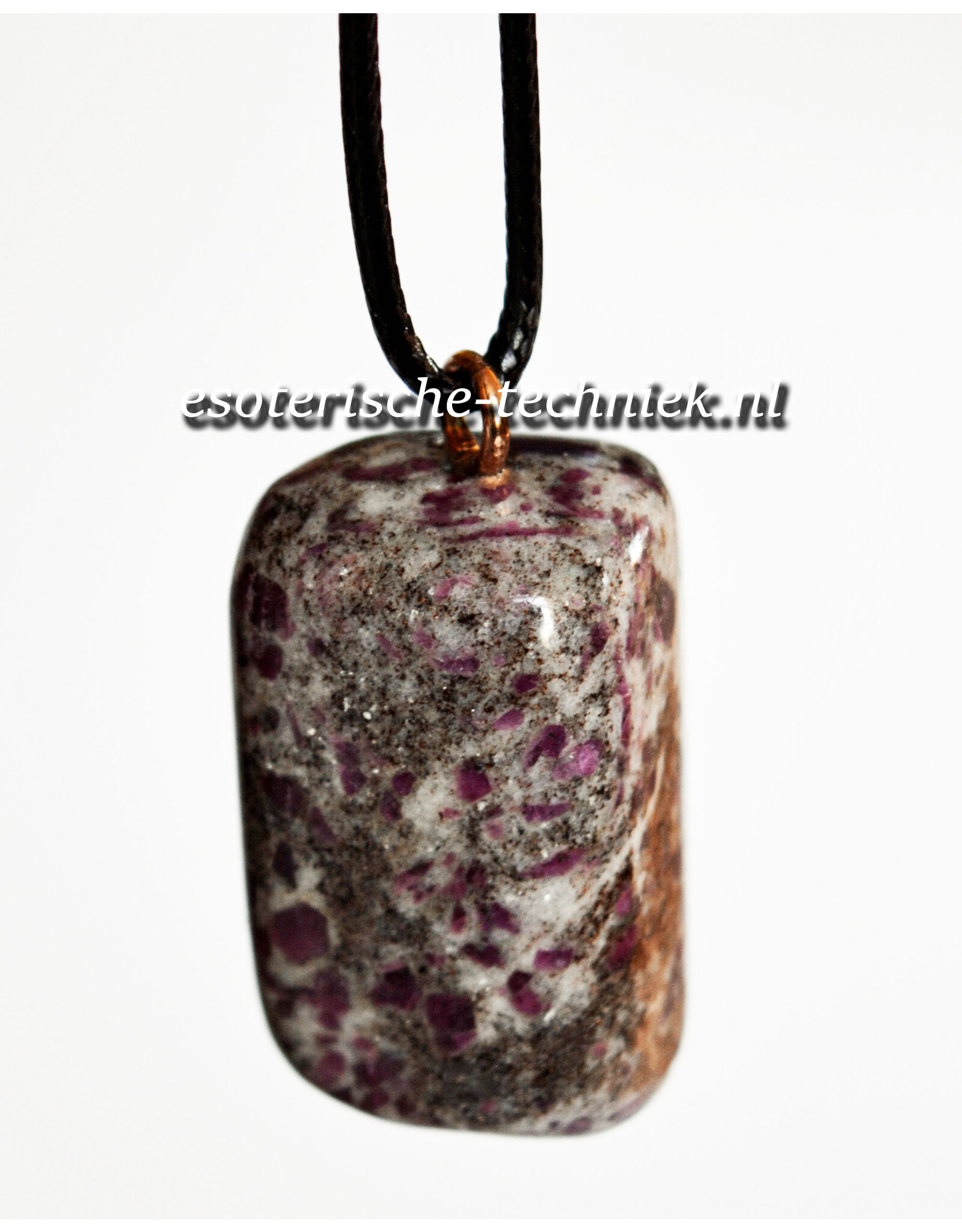 Orgonite Robijn in Cordieriet  hanger