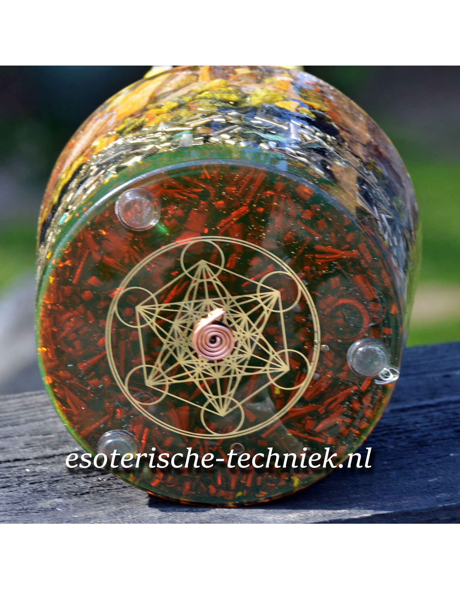 Orgone Chembuster Print Stone (Australië), Orpiment en Shungite