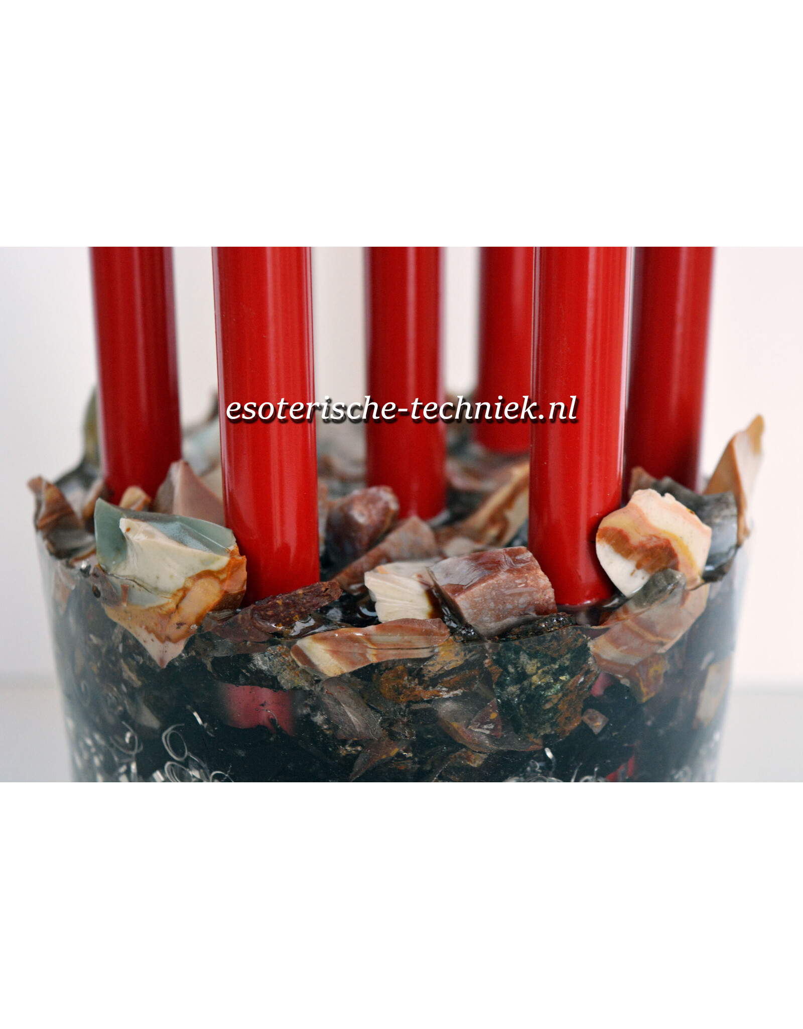 Orgone Chembuster met Polychroom Jaspis, Granaat, Mookaiet en Shungite