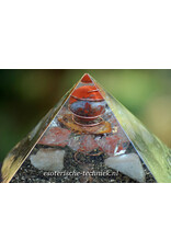 Orgonite piramide met Rode Jaspis bol, Lemurian hematiet kwarts, Tsesit, Catlinite (Pipse stone) en Shungite