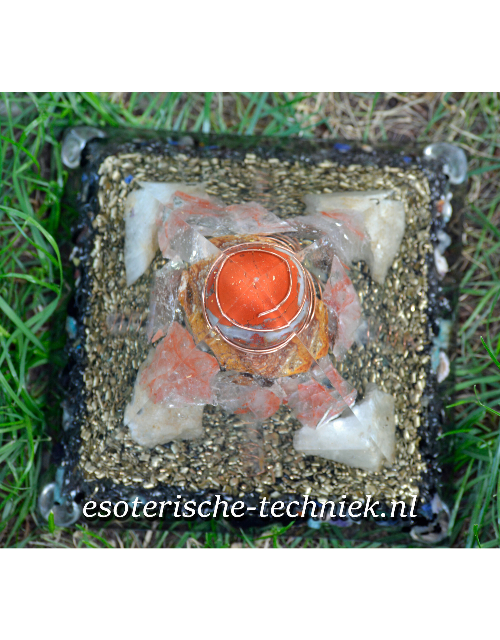 Orgonite Pyramid Red Jasper Catlinite Shungite