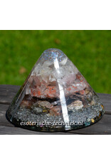 Orgonite cone Seleniet, Rozenkwarts, Arkansas kristal, Azeztuliet, Isis Calciet, Lemurian Hematietkwarts, Zonnesteen, Borniet en Shungit