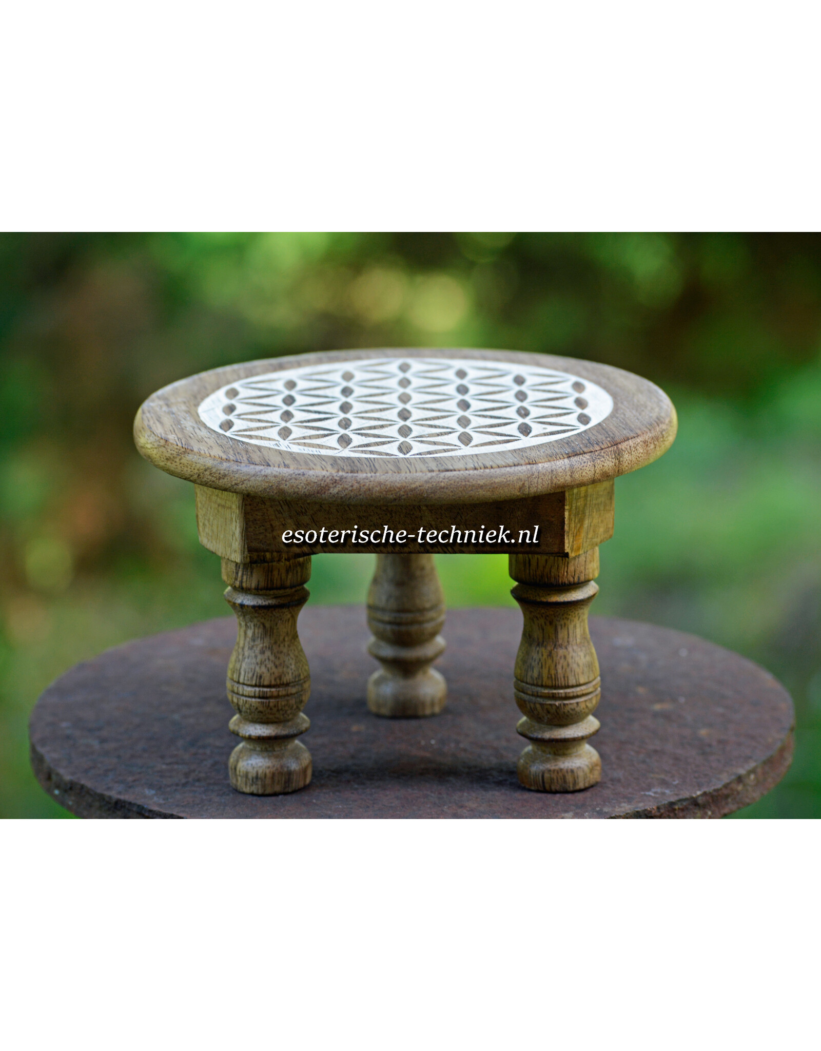 Compact altaar tafeltje van massief mangohout met de Flower of Life