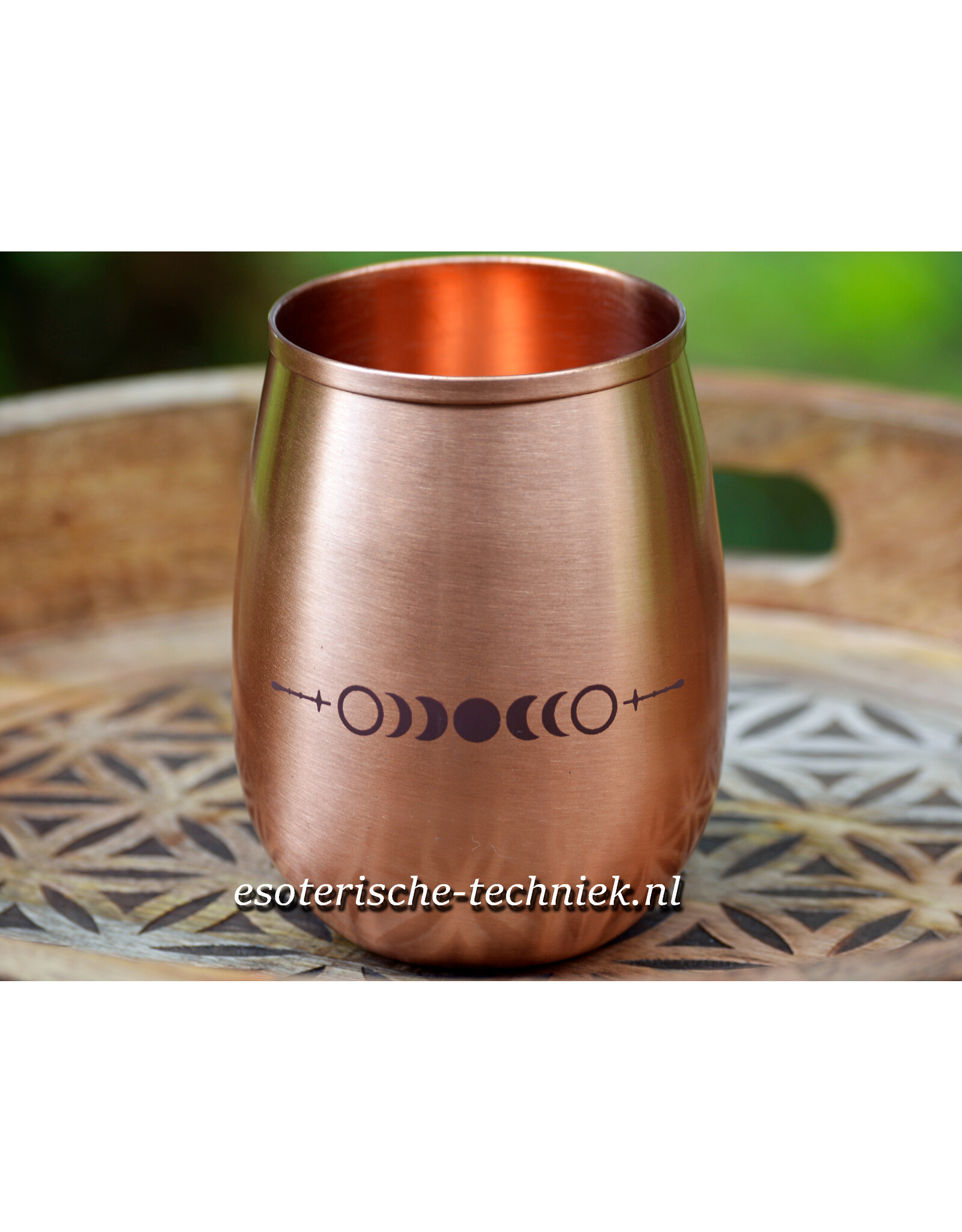 Set: Rond Dienblad Levensbloem Gravure, Koperen Drinkbeker Maanfasen en Lotusbloem, Waterkaraf met Edelstenen de Gouden Driehoek