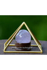 Edelsteen bol Amethist in combinatie met een  Piramide