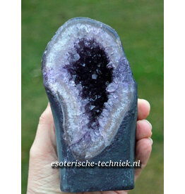 Aura Amethist Geode