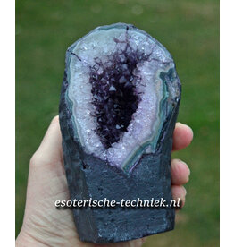 Aura Amethist Geode