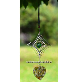 Raamhanger met orgonite bescherming