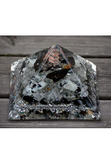 Orgonite Piramide met Bladgoud, Shungite, Isua, Nuummiet, Regenboog Maansteen & Obsidiaan, Bescherming tegen 5G en Elektrosmog