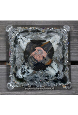 Orgonite Piramide met Bladgoud, Shungite, Isua, Nuummiet, Regenboog Maansteen & Obsidiaan, Bescherming tegen 5G en Elektrosmog