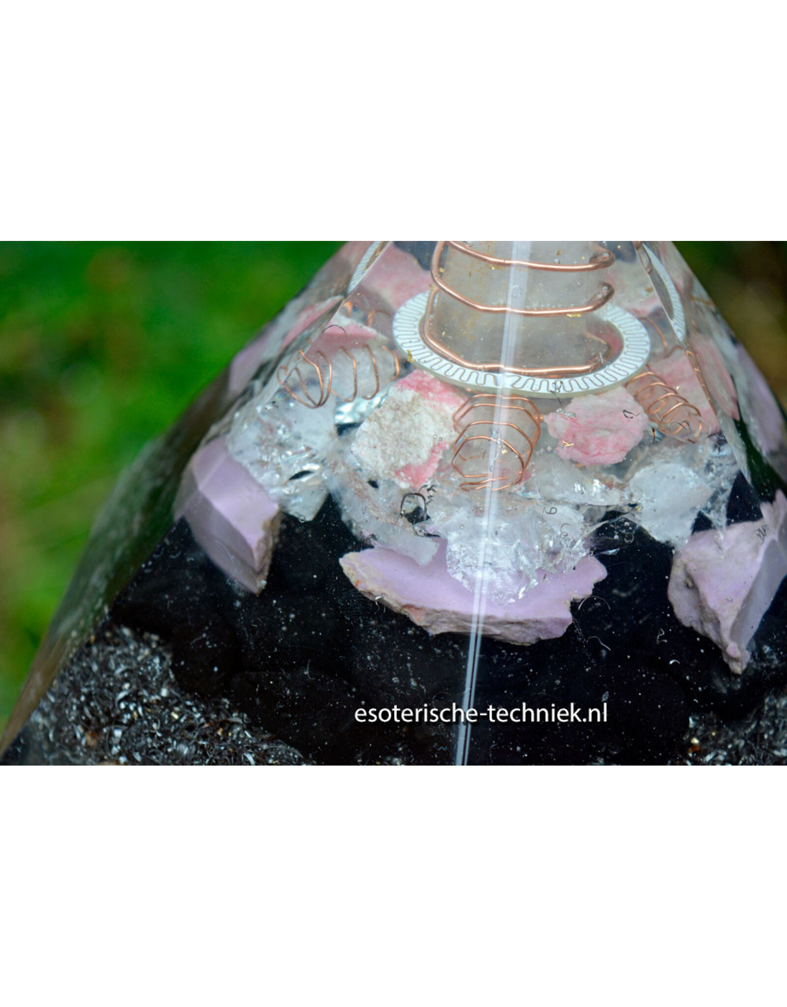 Hexagon orgonite piramide Fosfosideriet, Azeztuliet, Thuliet en Shungite