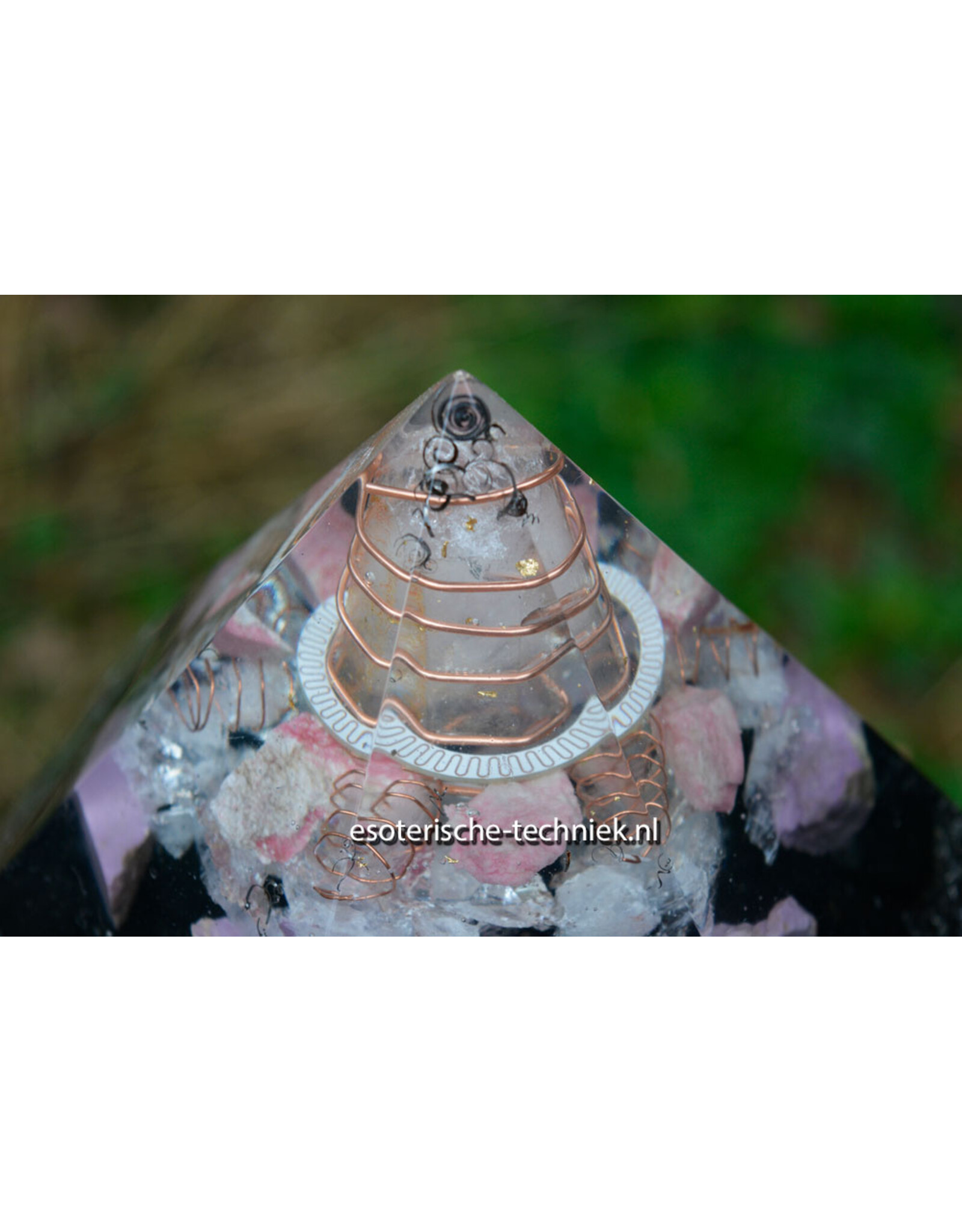 Hexagon orgonite piramide Fosfosideriet, Azeztuliet, Thuliet en Shungite
