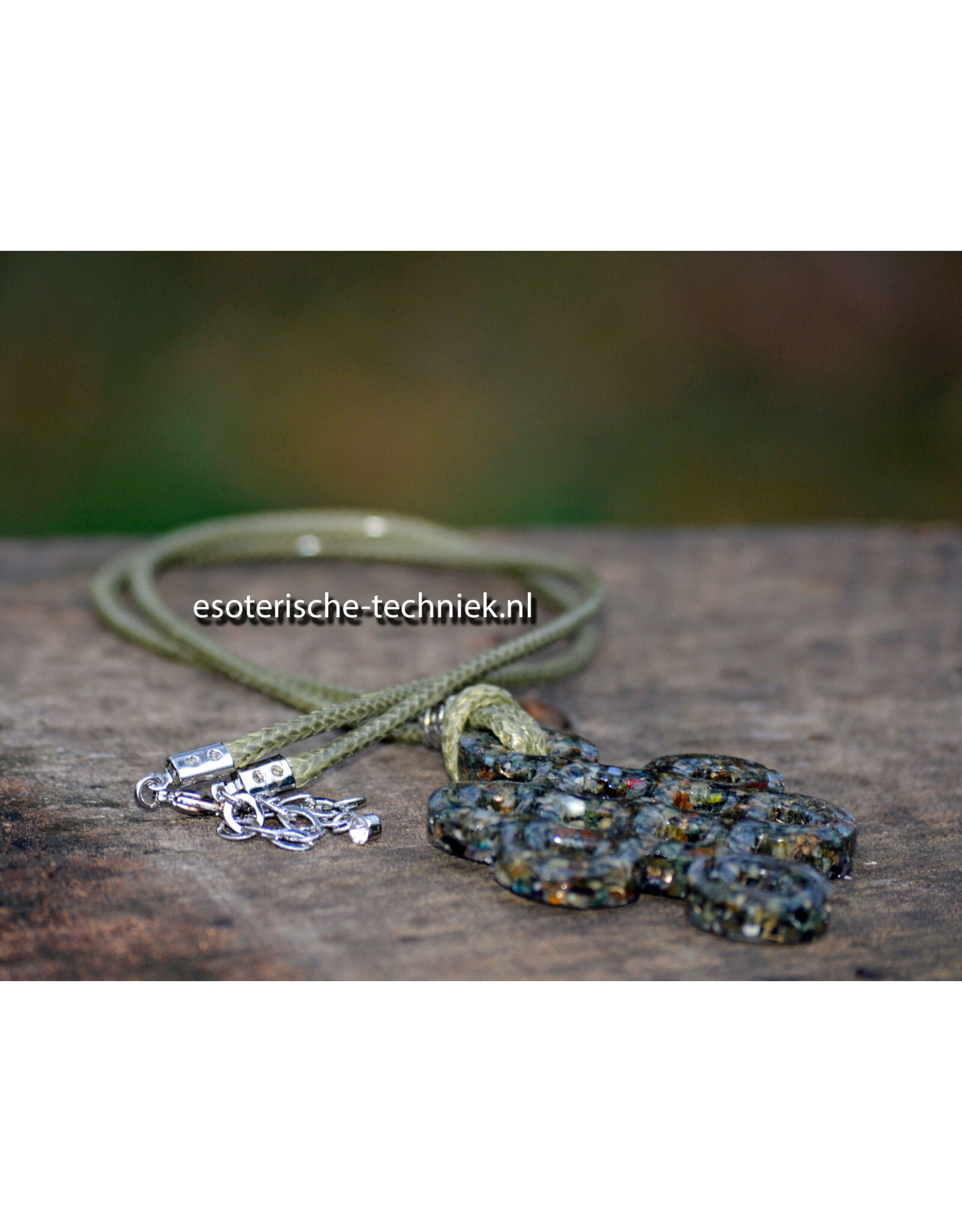 Orgone Orgonite hanger Keltische oneindigheids knoop Preseli Bluestone