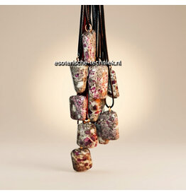 Orgonite Robijn in Cordieriet  hanger