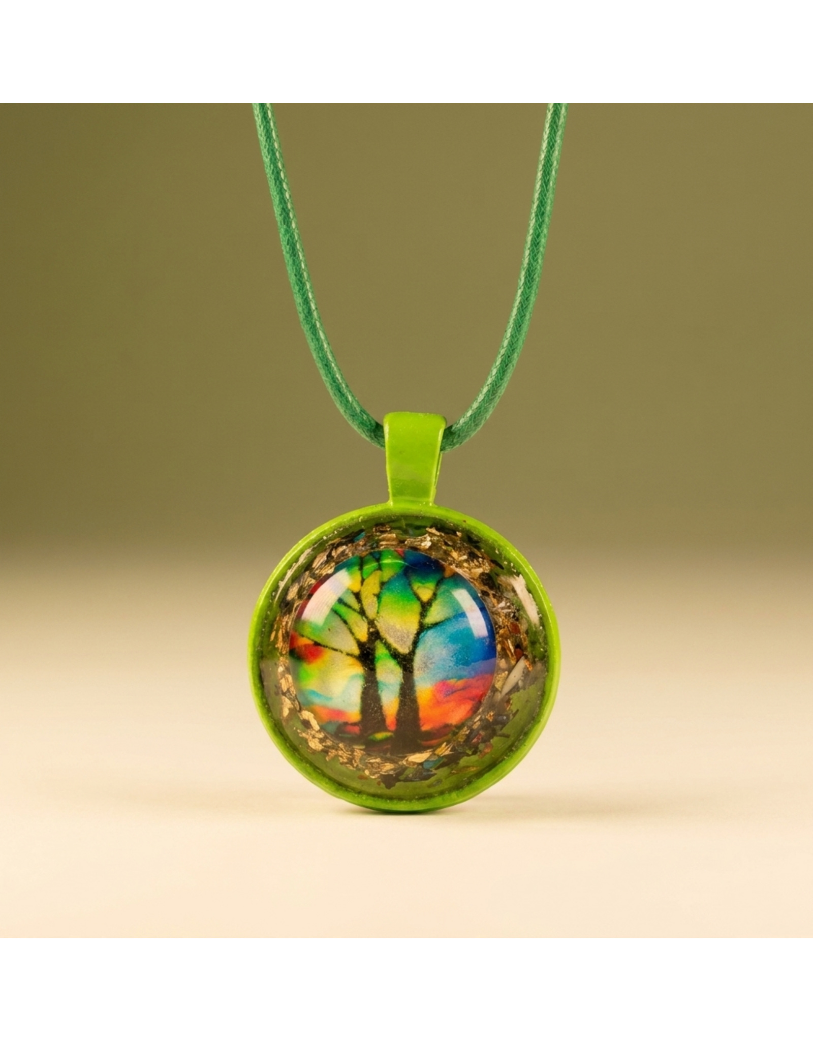 Orgonite  gekleurde hanger voor kinderen met diverse afbeeldingen